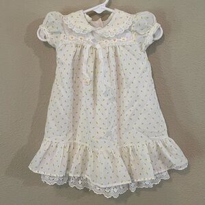 Vintage White Baby Dress with Yellow Daisies and Lace Trim